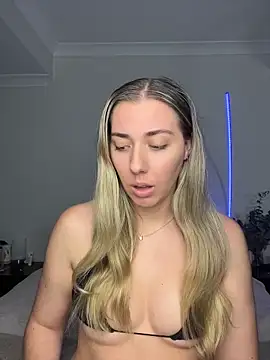 louiseberkeley online show from May 2026 07:04:02 AM