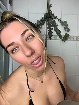 louiseberkeley online show from May 2026 11:59:01 AM