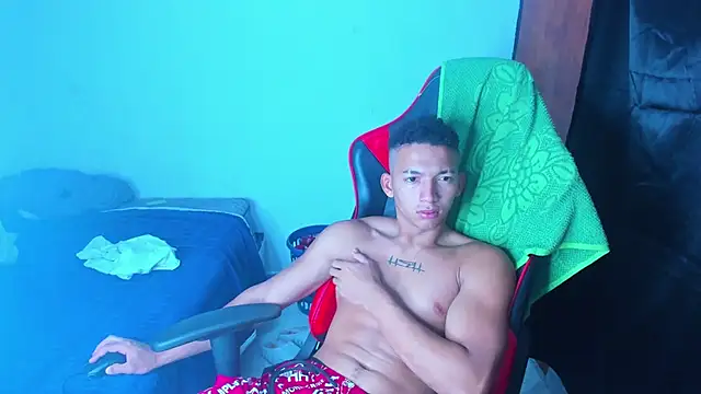 Snapshot of JuanchiT66 chatting on April 2026 12:15:01 PM JuanchiT66 online show from April 2026 12:15:01 PM