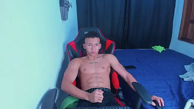JuanchiT66 online show from June 2026 12:46:02 PM