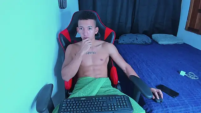 JuanchiT66 online show from July 2026 02:40:01 AM