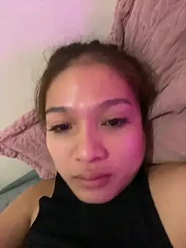 Snapshot of lovely_bunnyy chatting on March 2026 01:33:02 AM lovely bunnyy online show from March 2026 01:33:02 AM