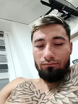 Negrila25 online show from January 2026 11:41:02 PM