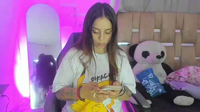 Snapshot of JulianaCarter chatting on October 2025 07:34:02 PM JulianaCarter online show from October 2025 07:34:02 PM