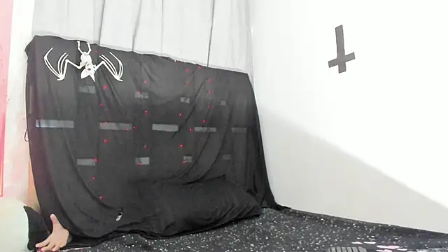 Snapshot of JulianaCarter chatting on October 2025 06:35:02 PM JulianaCarter online show from October 2025 06:35:02 PM