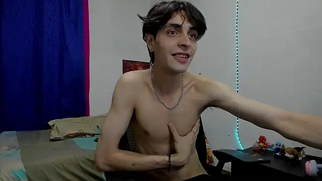 Snapshot of golden_ryyan chatting on December 2025 03:55:02 AM golden ryyan online show from December 2025 03:55:02 AM