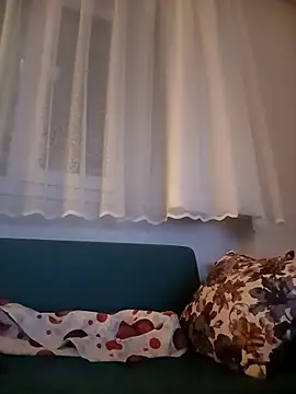 alex10alexx online show from October 2025 09:06:01 PM