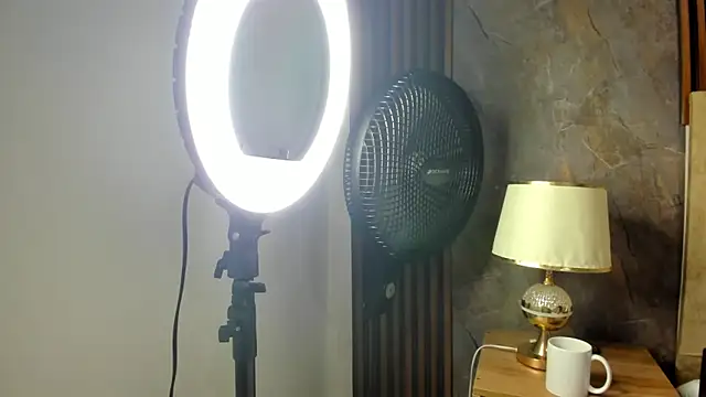 linda cabal online show from September 2025 10:09:02 PM