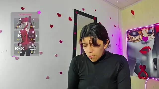 Raven Rouge  online show from May 2026 12:23:02 PM