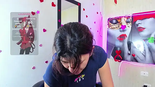 Raven Rouge  online show from May 2026 12:01:01 PM