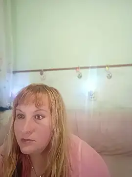 XHelenaX90 online show from March 2026 07:36:02 PM