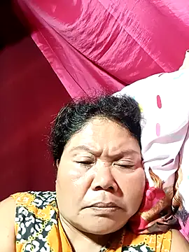 Snapshot of Mari_fvcks chatting on October 2025 09:58:02 PM Mari fvcks online show from October 2025 09:58:02 PM