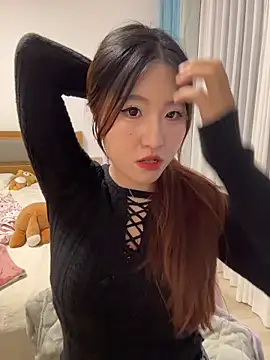 Snapshot of ououlovelove chatting on February 2026 03:13:02 PM ououlovelove online show from February 2026 03:13:02 PM