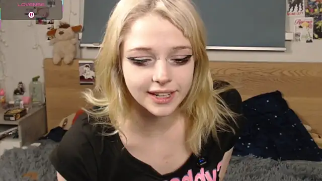 triplebakaaa online show from December 2025 08:06:02 PM