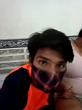 Snapshot of LoveOnStream chatting on September 2025 09:54:01 AM LoveOnStream online show from September 2025 09:54:01 AM