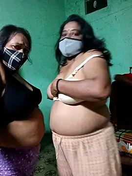 Snapshot of LoveOnStream chatting on November 2025 03:36:02 PM LoveOnStream online show from November 2025 03:36:02 PM