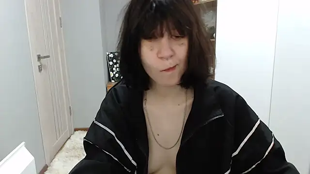 Snapshot of TinaQuiin chatting on October 2025 08:03:01 AM TinaQuiin online show from October 2025 08:03:01 AM