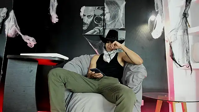 jett savage online show from October 2025 01:23:04 PM