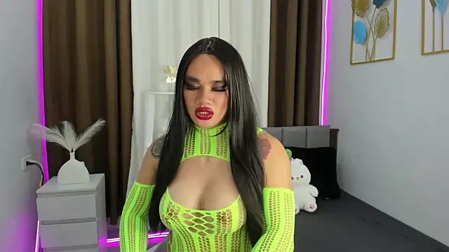 Snapshot of Malia_Nicole chatting on September 2025 07:28:01 PM Malia Nicole online show from September 2025 07:28:01 PM