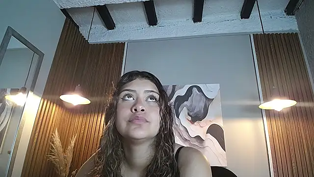 CurlyDani online show from May 2026 12:01:02 PM