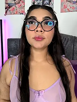 Vale Walker online show from November 2025 06:26:02 AM