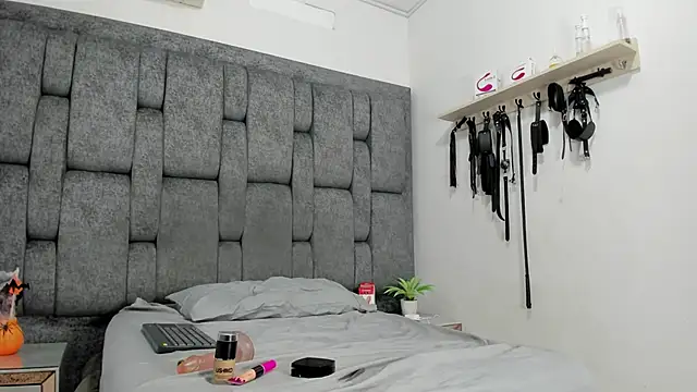 Felipe Cold online show from October 2025 02:23:02 AM