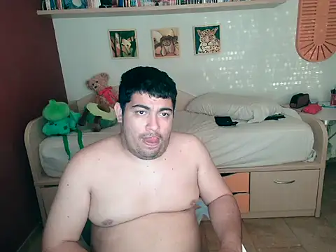 Snapshot of Martigato3 chatting on September 2025 05:15:02 PM Martigato3 online show from September 2025 05:15:02 PM