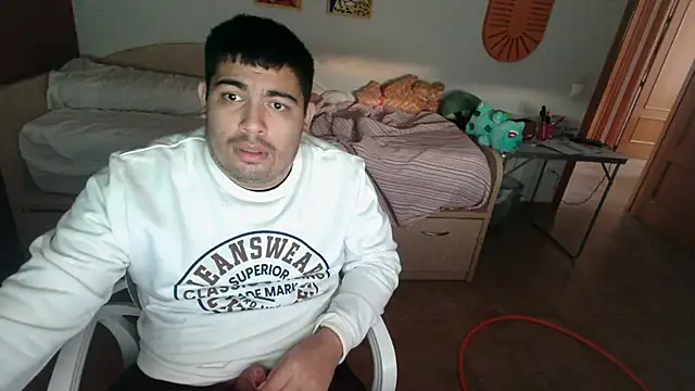 Snapshot of Martigato3 chatting on October 2025 04:42:01 PM Martigato3 online show from October 2025 04:42:01 PM