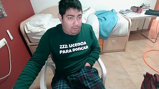 Snapshot of Martigato3 chatting on November 2025 01:54:02 PM Martigato3 online show from November 2025 01:54:02 PM