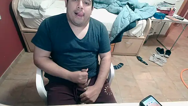 Snapshot of Martigato3 chatting on March 2026 01:31:02 AM Martigato3 online show from March 2026 01:31:02 AM