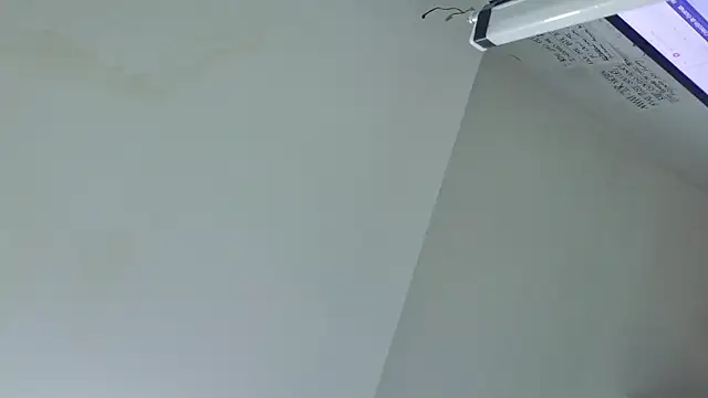 crystaldarliing online show from March 2026 06:18:02 PM