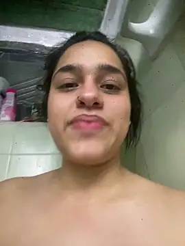 crystaldarliing online show from May 2026 08:16:01 PM