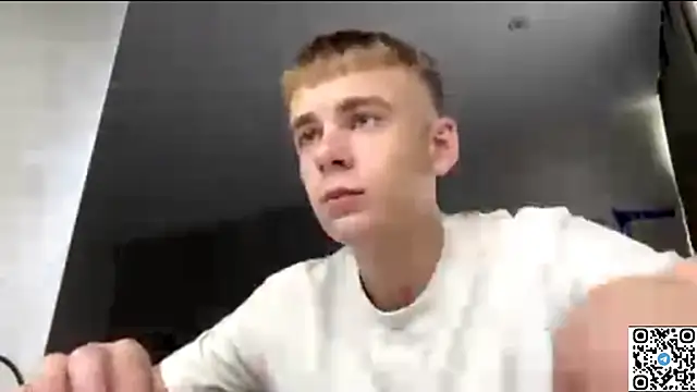 Snapshot of echowraith chatting on September 2025 12:05:02 PM echowraith online show from September 2025 12:05:02 PM