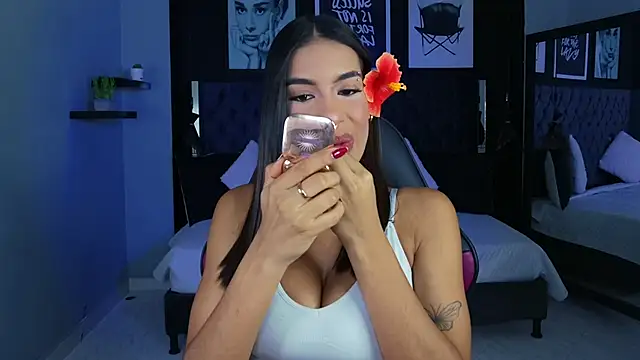 Snapshot of kitty_collins_ chatting on March 2026 12:09:01 PM kitty collins online show from March 2026 12:09:01 PM