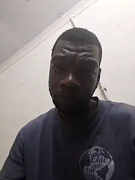 Snapshot of TmanZim2025 chatting on October 2025 09:13:01 PM TmanZim2025 online show from October 2025 09:13:01 PM