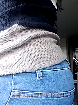 Snapshot of TmanZim2025 chatting on January 2026 12:53:02 PM TmanZim2025 online show from January 2026 12:53:02 PM