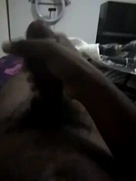 Snapshot of TmanZim2025 chatting on February 2026 10:08:02 PM TmanZim2025 online show from February 2026 10:08:02 PM