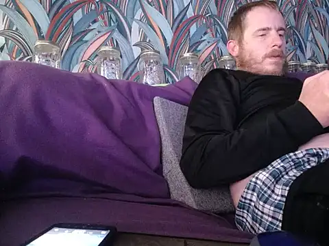 gaydavid online show from November 2025 10:21:02 PM