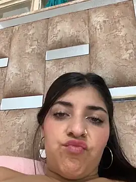 Snapshot of Isaa-Sweet chatting on September 2025 05:24:01 PM Isaa-Sweet online show from September 2025 05:24:01 PM