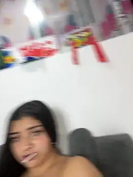 Snapshot of Isaa-Sweet chatting on September 2025 06:43:02 PM Isaa-Sweet online show from September 2025 06:43:02 PM