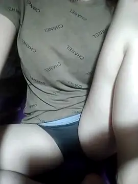 Snapshot of Mina_ti chatting on September 2025 10:22:02 PM Mina ti online show from September 2025 10:22:02 PM