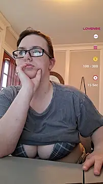 queenpeaches121 online show from April 2026 11:30:02 AM