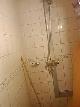 Snapshot of kendrafarq chatting on November 2025 04:36:01 AM kendrafarq online show from November 2025 04:36:01 AM