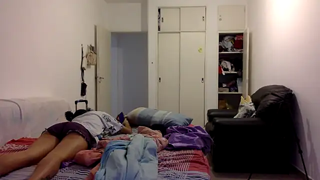 Snapshot of kendrafarq chatting on January 2026 08:58:01 PM kendrafarq online show from January 2026 08:58:01 PM