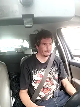 twitshe online show from October 2025 03:12:01 PM