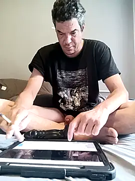 Snapshot of twitshe chatting on January 2026 04:47:01 AM twitshe online show from January 2026 04:47:01 AM