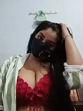 Snapshot of Hot-Soniya733 chatting on May 2026 09:13:01 PM Hot-Soniya733 online show from May 2026 09:13:01 PM
