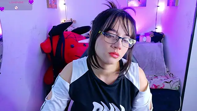 MiaVelvetDoll online show from September 2025 01:36:02 PM