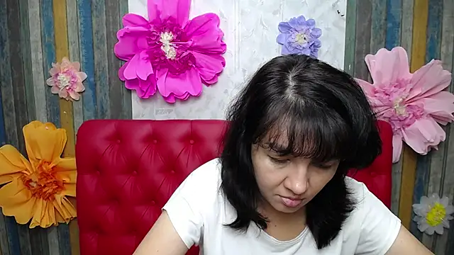 SelenaFly online show from September 2025 11:21:01 AM