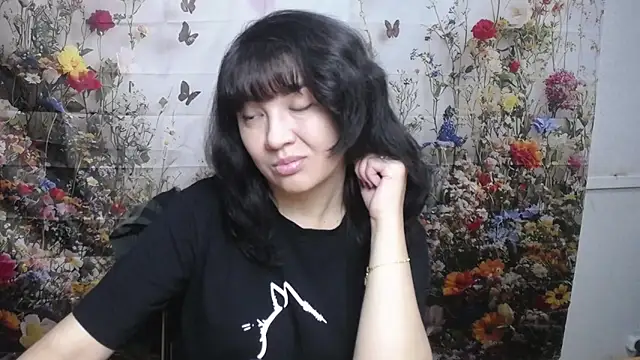 SelenaFly online show from September 2025 11:11:02 AM